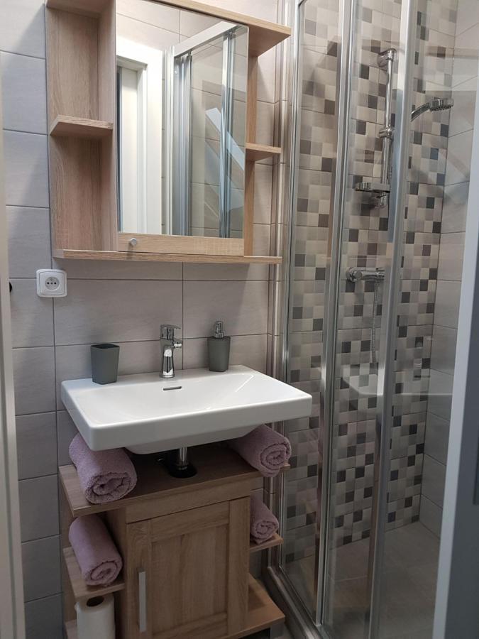 Apartman V Aleji Slavkov u Brna Bagian luar foto